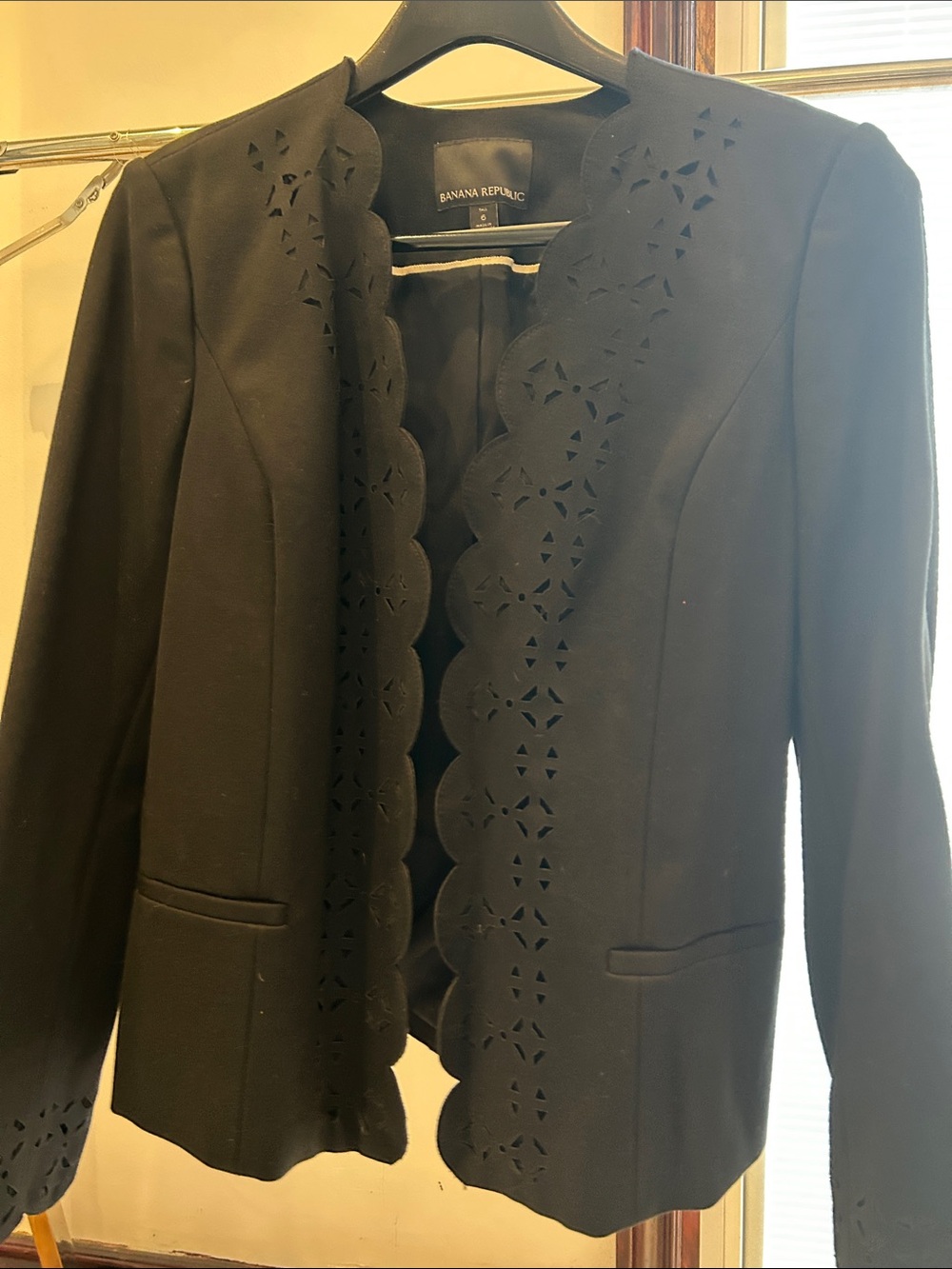 Banana Republic Black Scalloped Laser-Cut Open Blazer